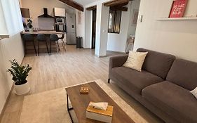 Le ST PIERRE, joli T2 entièrement rénové en plein coeur du centre ville